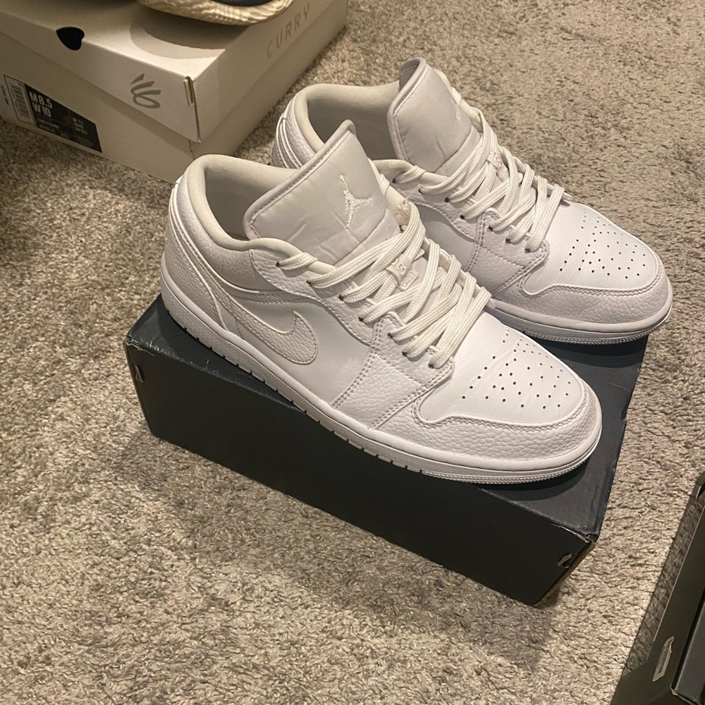 Jordan 1 Low